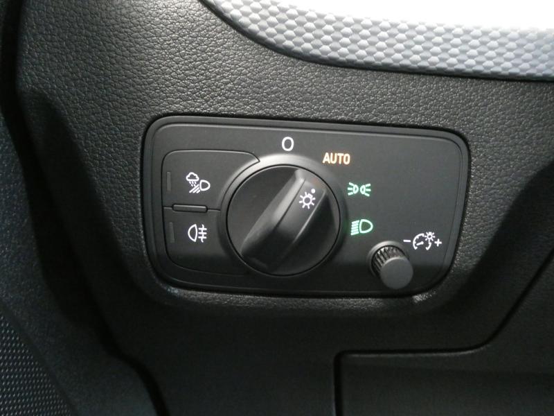 Audi Q2 30 TFSI admired