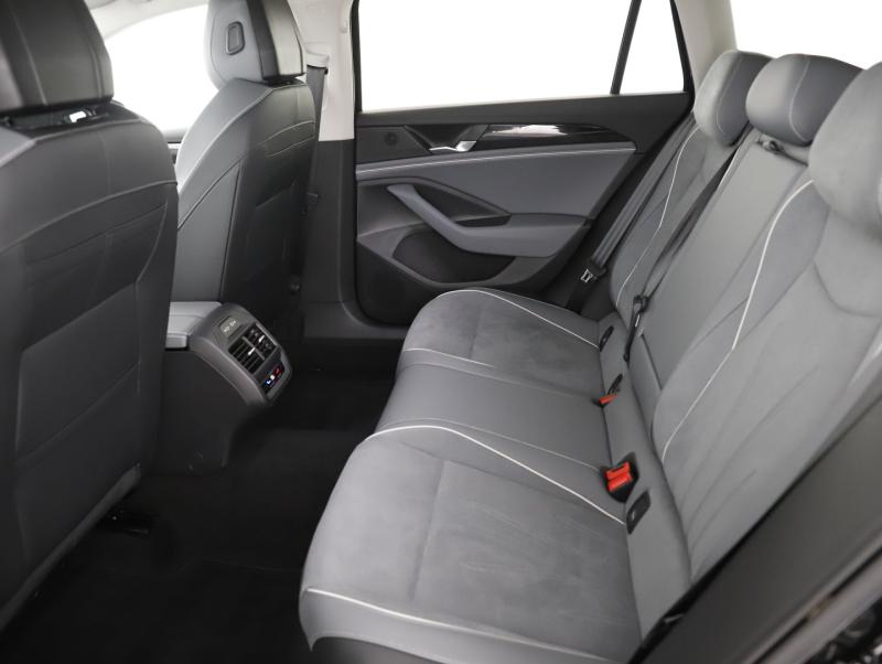 VW Passat Variant Business TDI DSG