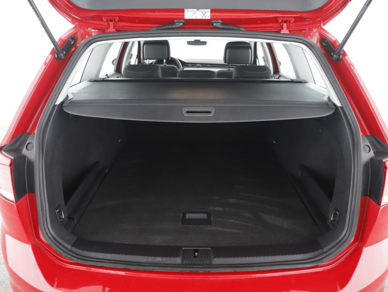 VW Passat Variant Business TDI DSG