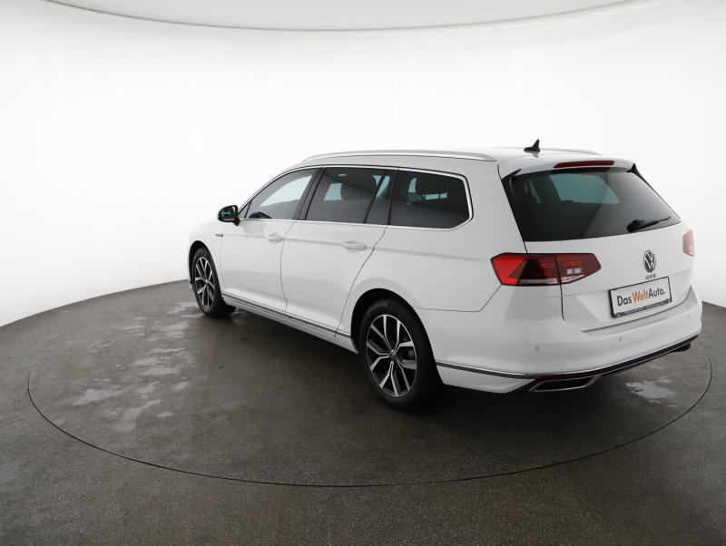 VW Passat GTE Variant