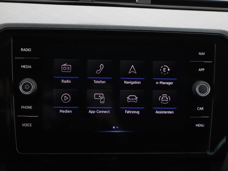 VW Passat GTE Variant