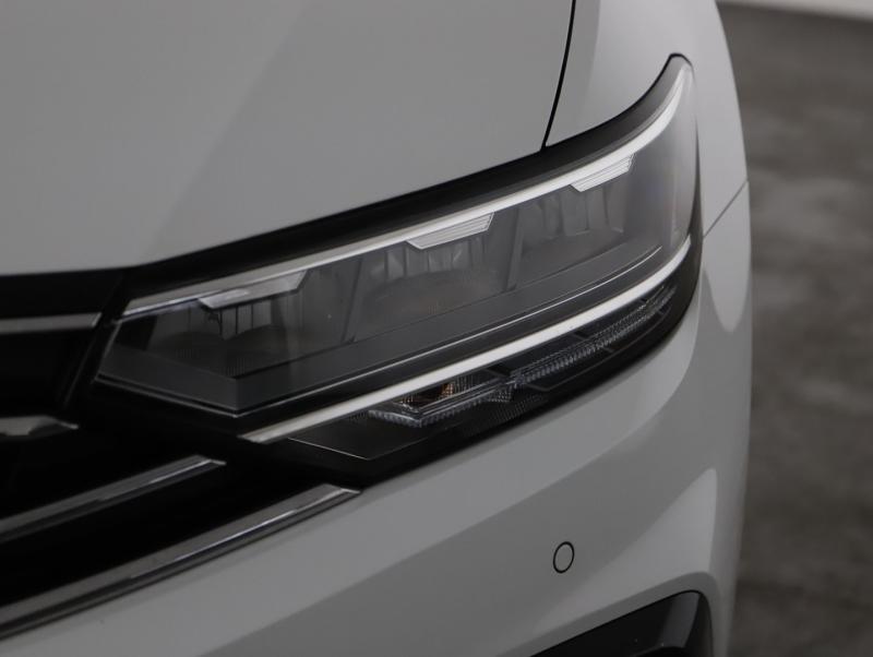 VW Passat GTE Variant