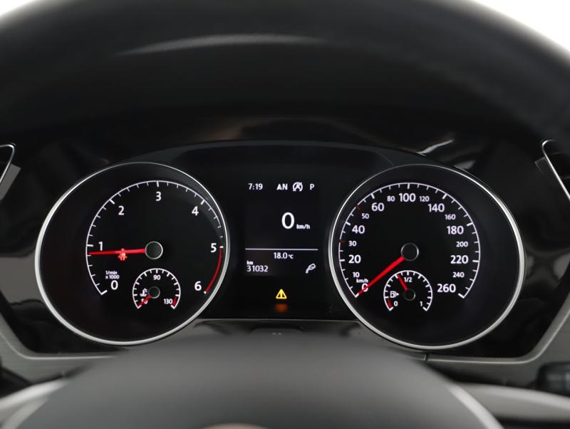 VW Touran Comfortline TDI SCR DSG