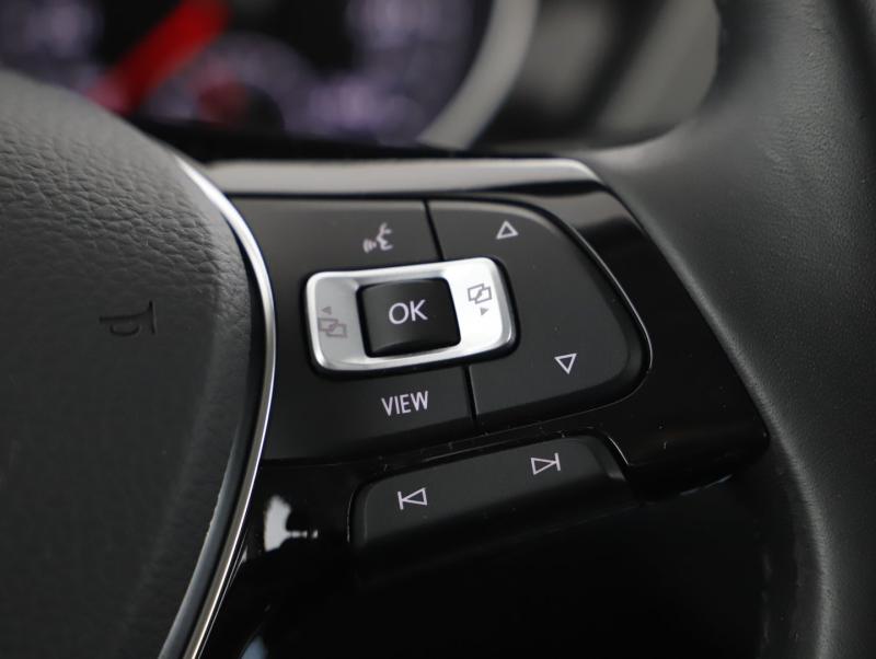 VW Touran Comfortline TDI SCR DSG