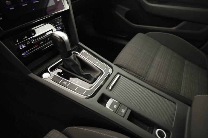 VW Passat Variant Business TDI DSG