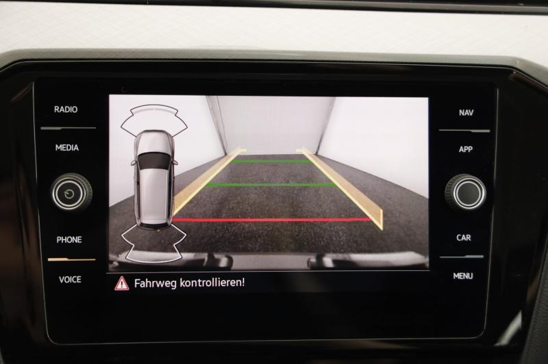 VW Passat Variant Business TDI DSG