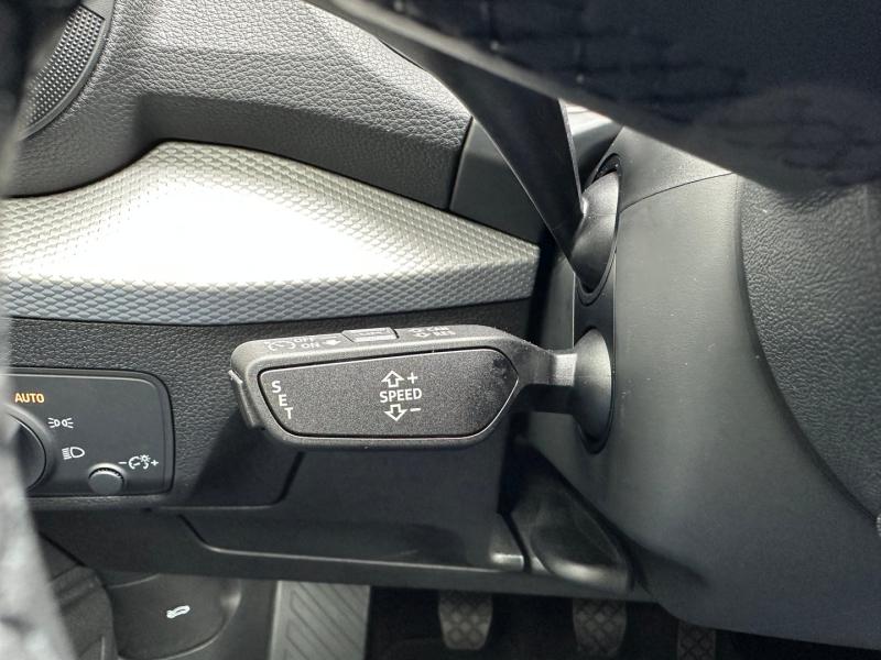 Audi Q2 30 TFSI admired