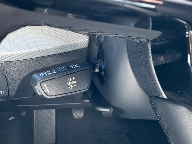 Audi Q2 30 TFSI admired