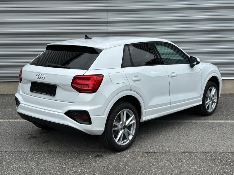 Audi Q2 30 TFSI admired