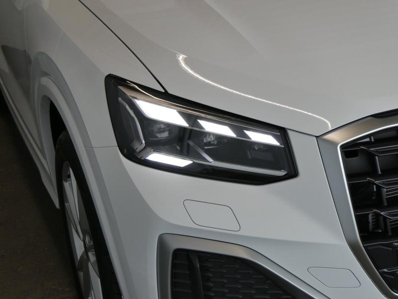 Audi Q2 30 TFSI admired