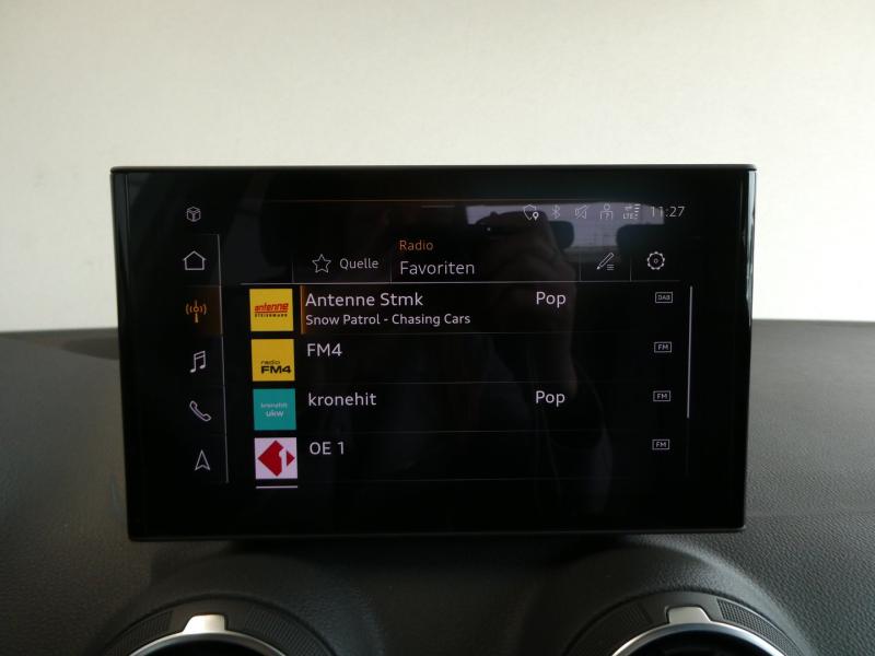 Audi Q2 30 TFSI admired