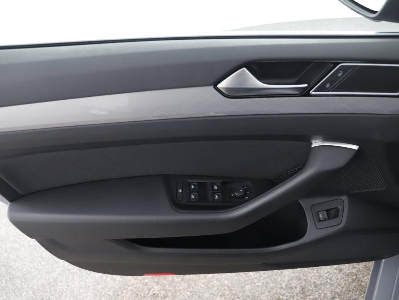 VW Passat Variant Business TDI DSG