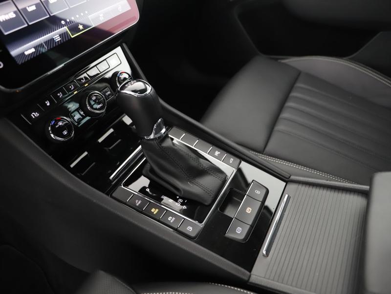 Škoda SUPERB Combi iV SPORTLINE DSG