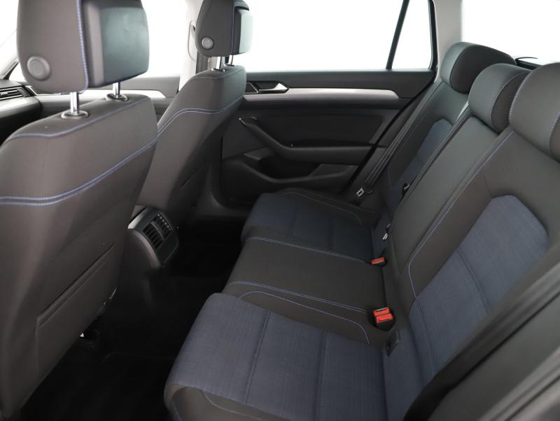 VW Passat GTE Variant