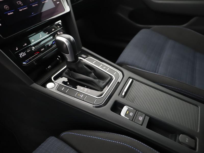 VW Passat GTE Variant