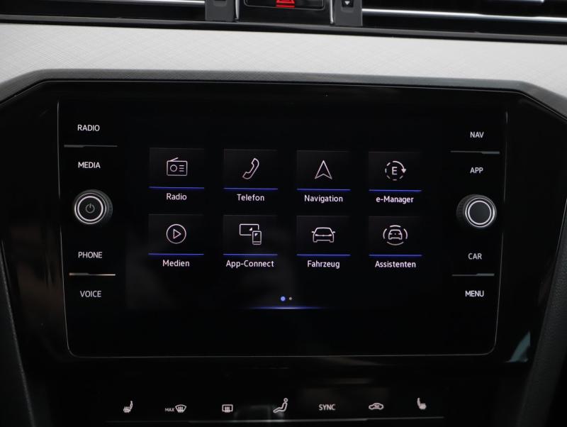 VW Passat GTE Variant