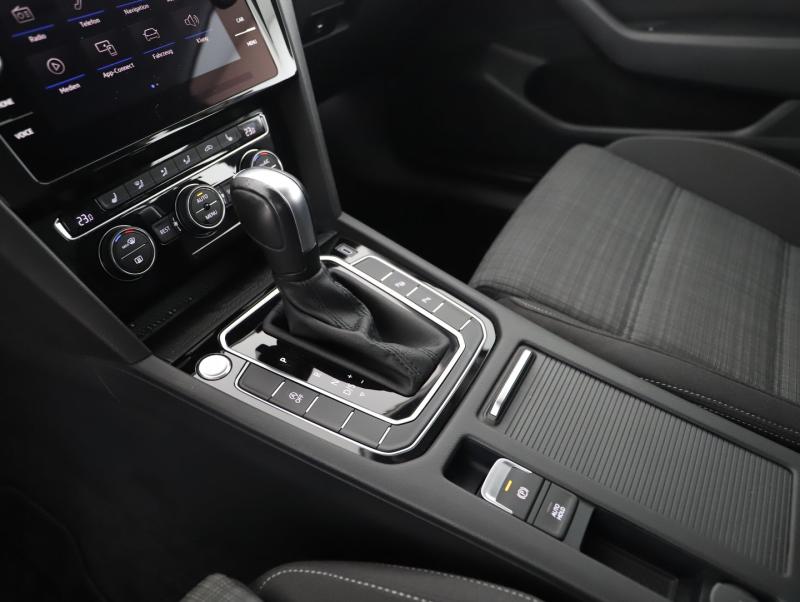 VW Passat Variant Business TDI DSG