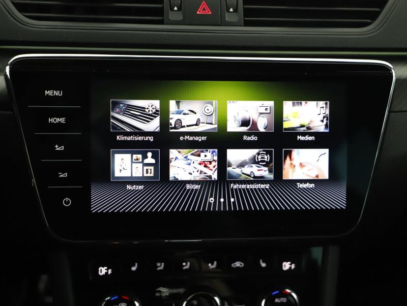 Škoda SUPERB Combi iV SPORTLINE DSG