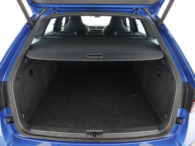 Škoda SUPERB Combi iV SPORTLINE DSG