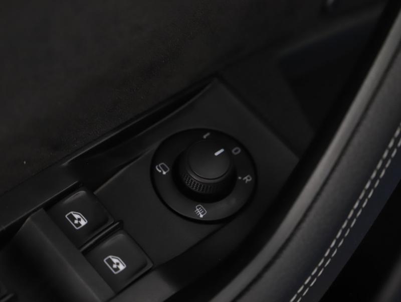 Škoda SUPERB Combi iV SPORTLINE DSG