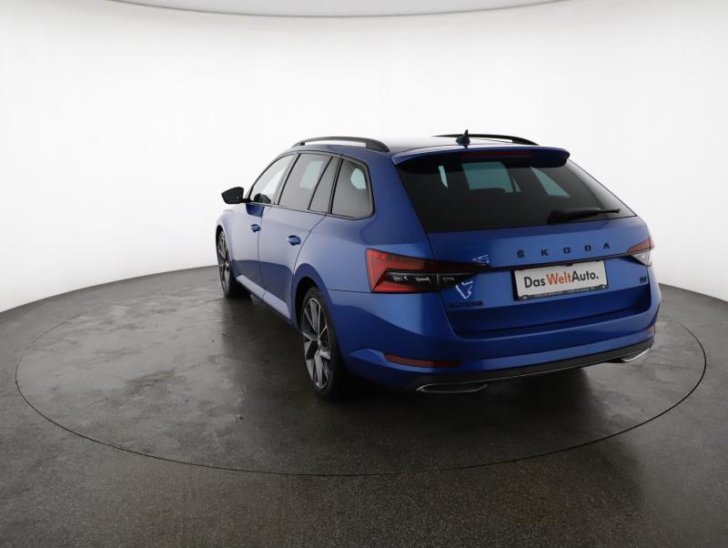 Škoda SUPERB Combi iV SPORTLINE DSG