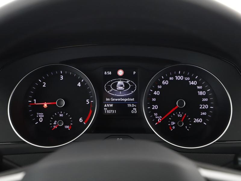 VW Passat Variant Business TDI DSG