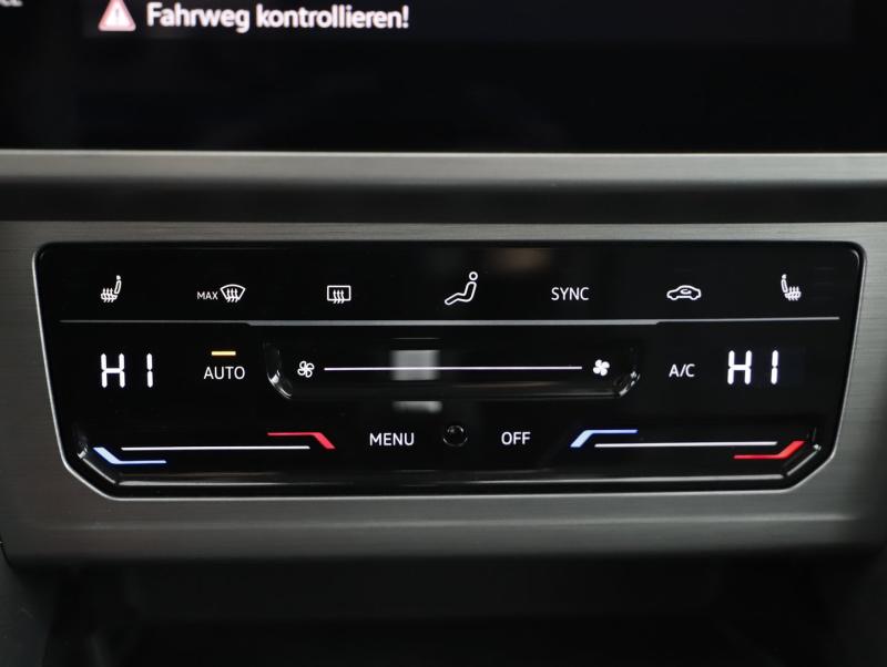 VW Passat Variant Business TDI DSG