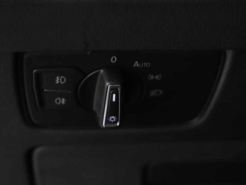 VW Passat Variant Business TDI DSG