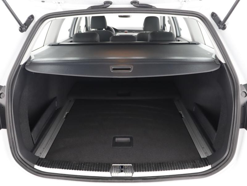 VW Passat Variant Business TDI DSG