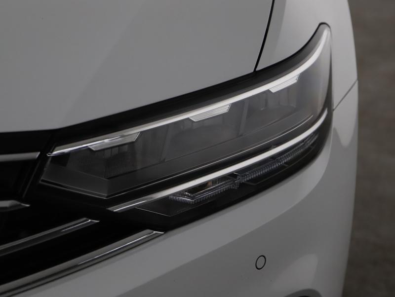 VW Passat Variant Business TDI DSG