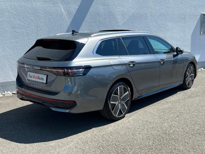 VW Passat Variant Sport TDI DSG
