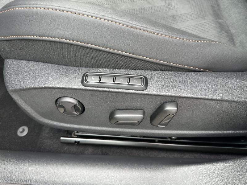 CUPRA Leon e-HYBRID 150/204