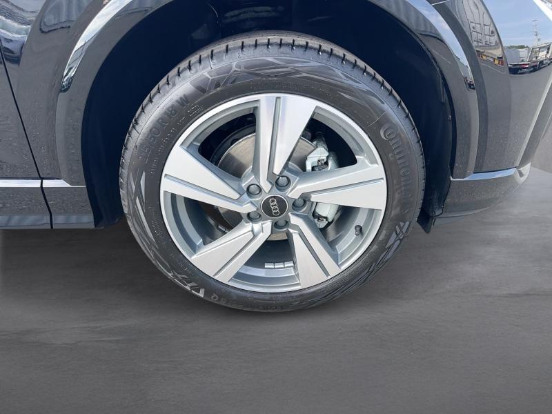 Audi Q2 30 TFSI admired