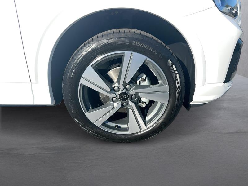 Audi Q2 30 TFSI admired