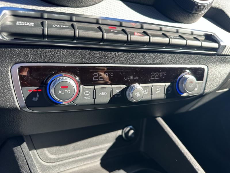 Audi Q2 30 TFSI admired