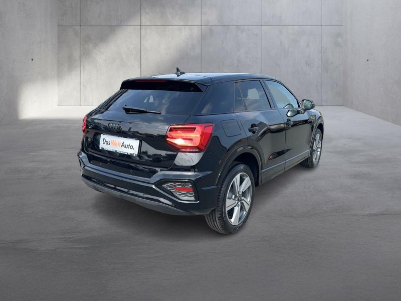 Audi Q2 30 TFSI admired