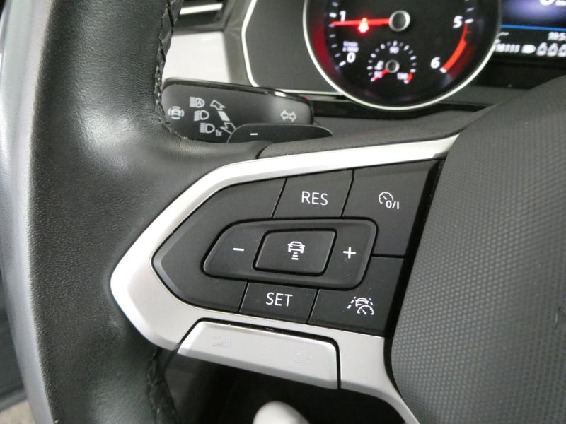 VW Passat Variant Business TDI SCR DSG