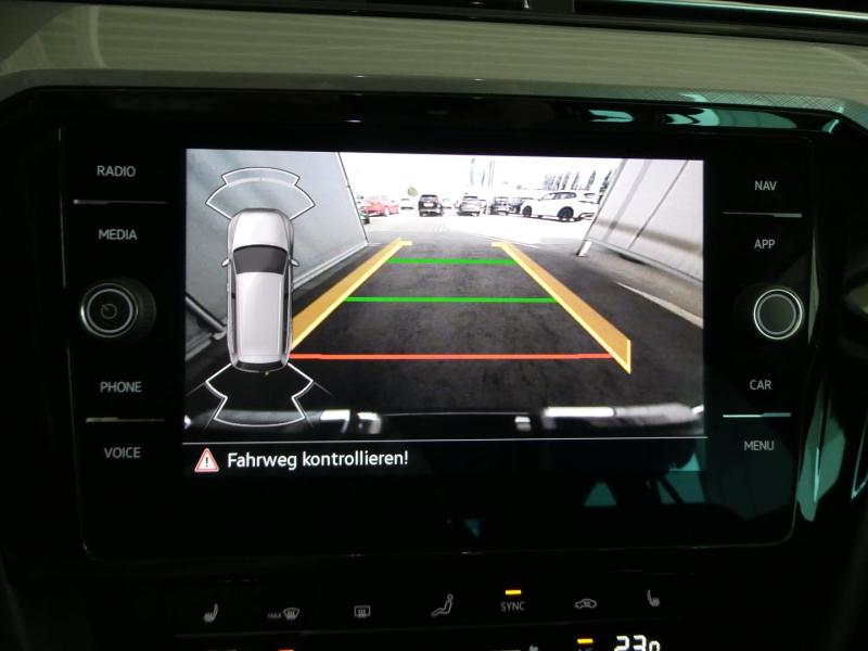 VW Passat Variant Business TDI SCR DSG