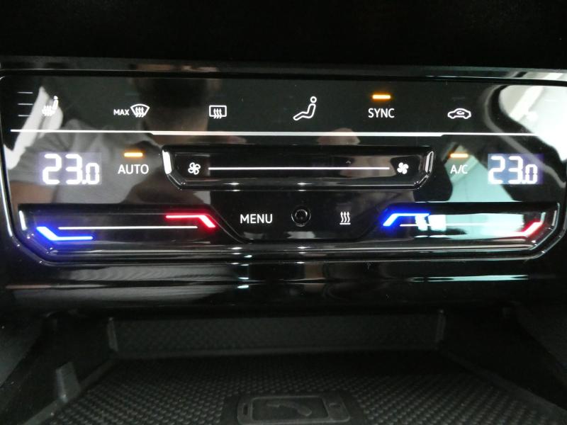 VW Passat Variant Business TDI SCR DSG