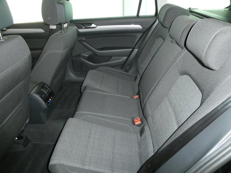 VW Passat Variant Business TDI SCR DSG