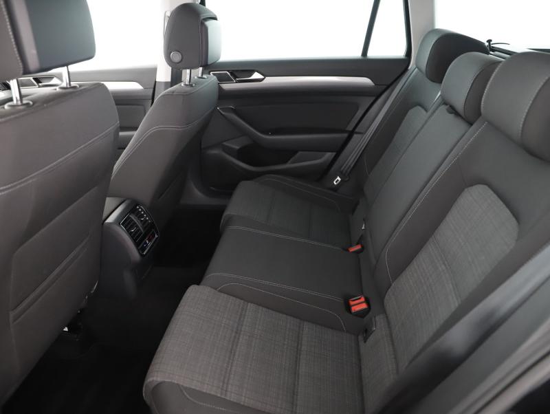VW Passat Variant Business TDI SCR DSG