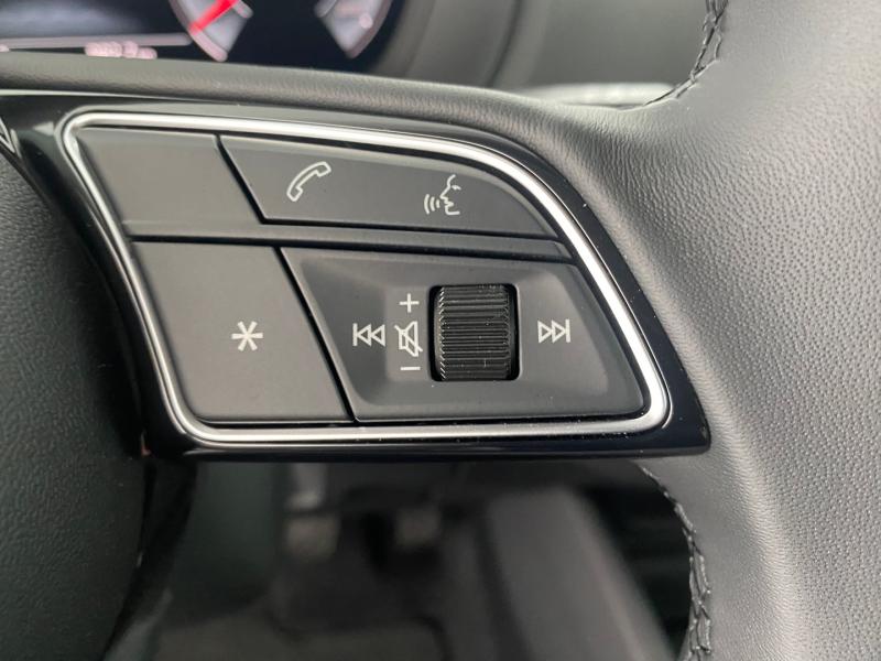 Audi Q2 30 TFSI S line