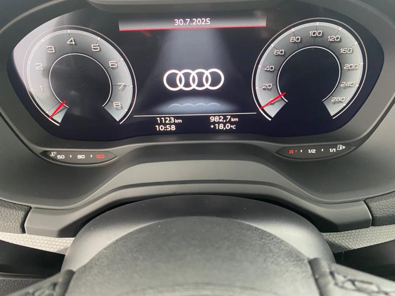 Audi Q2 30 TFSI S line