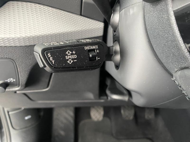 Audi Q2 30 TFSI S line