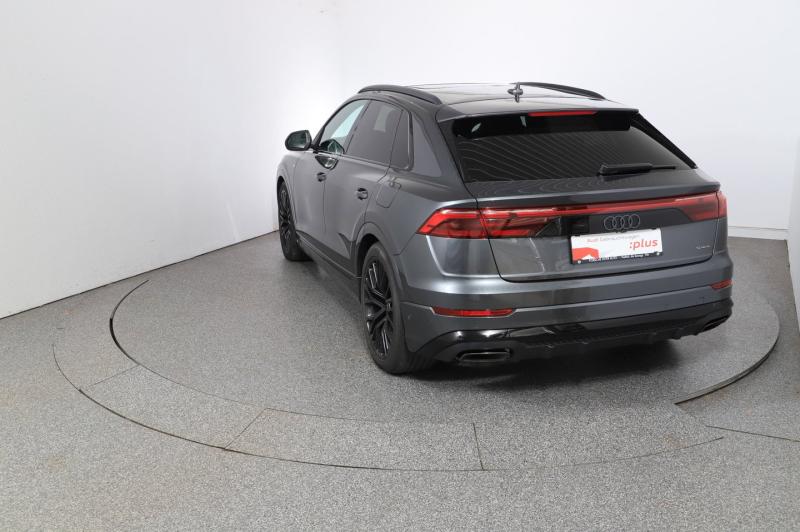 Audi Q8 TFSI e quattro 290 kW