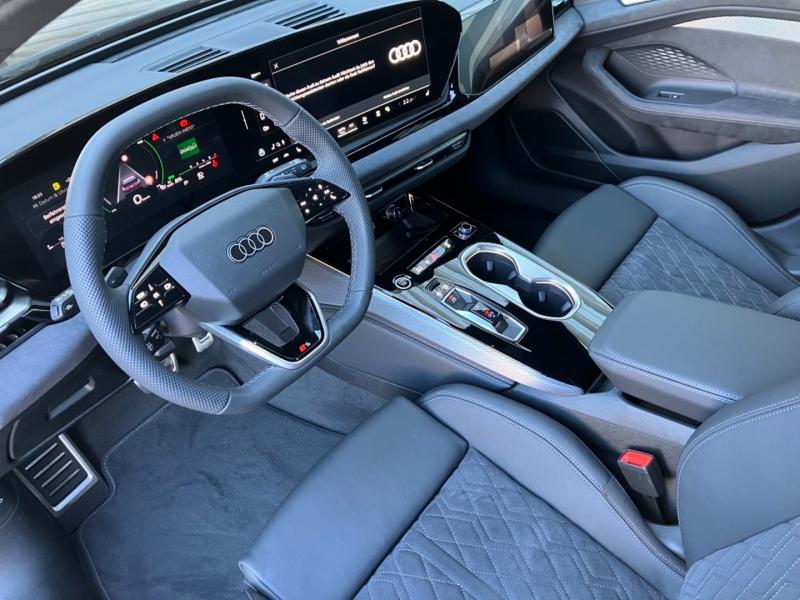 Audi A6 Avant e-hybrid quattro 220 kW