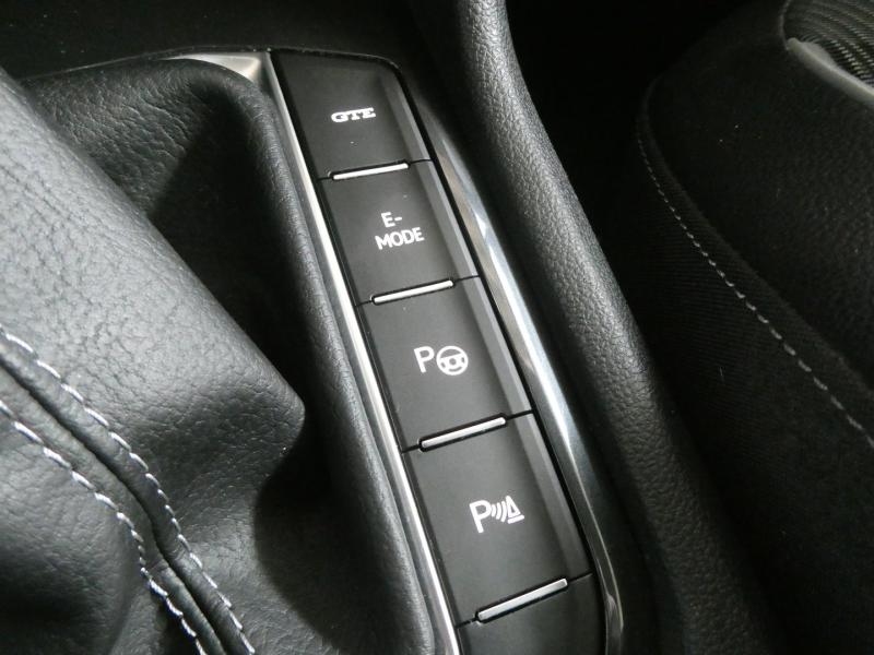 VW Tiguan R-Line eHybrid DSG