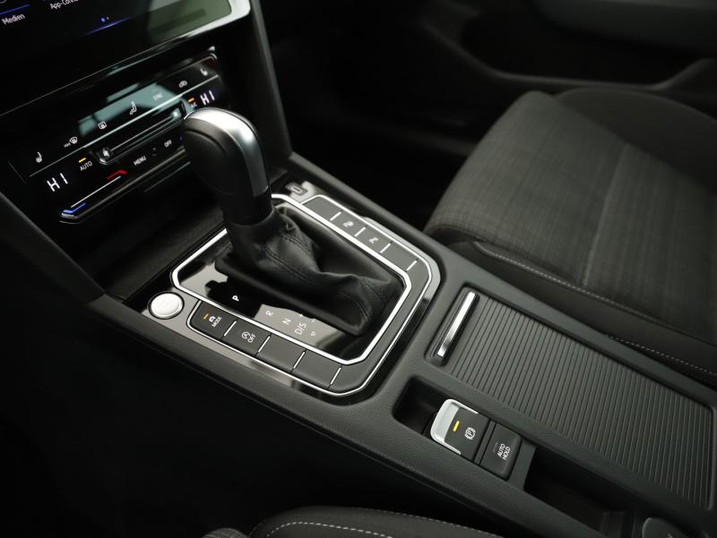 VW Passat Variant Business TDI 4MOTION DSG