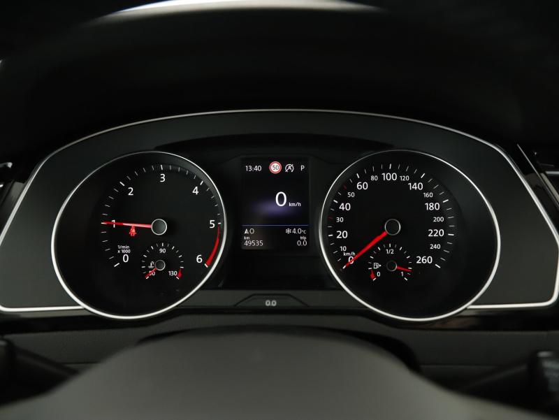 VW Passat Variant Business TDI 4MOTION DSG