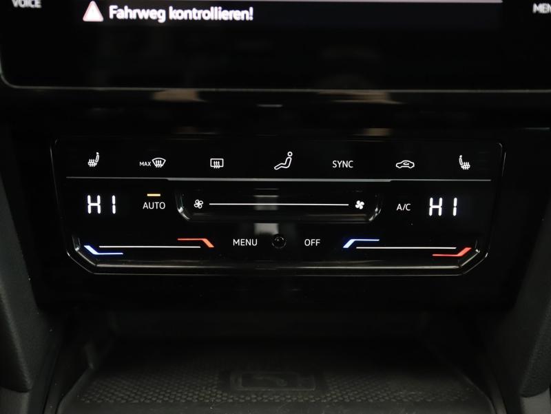 VW Passat Variant Business TDI 4MOTION DSG